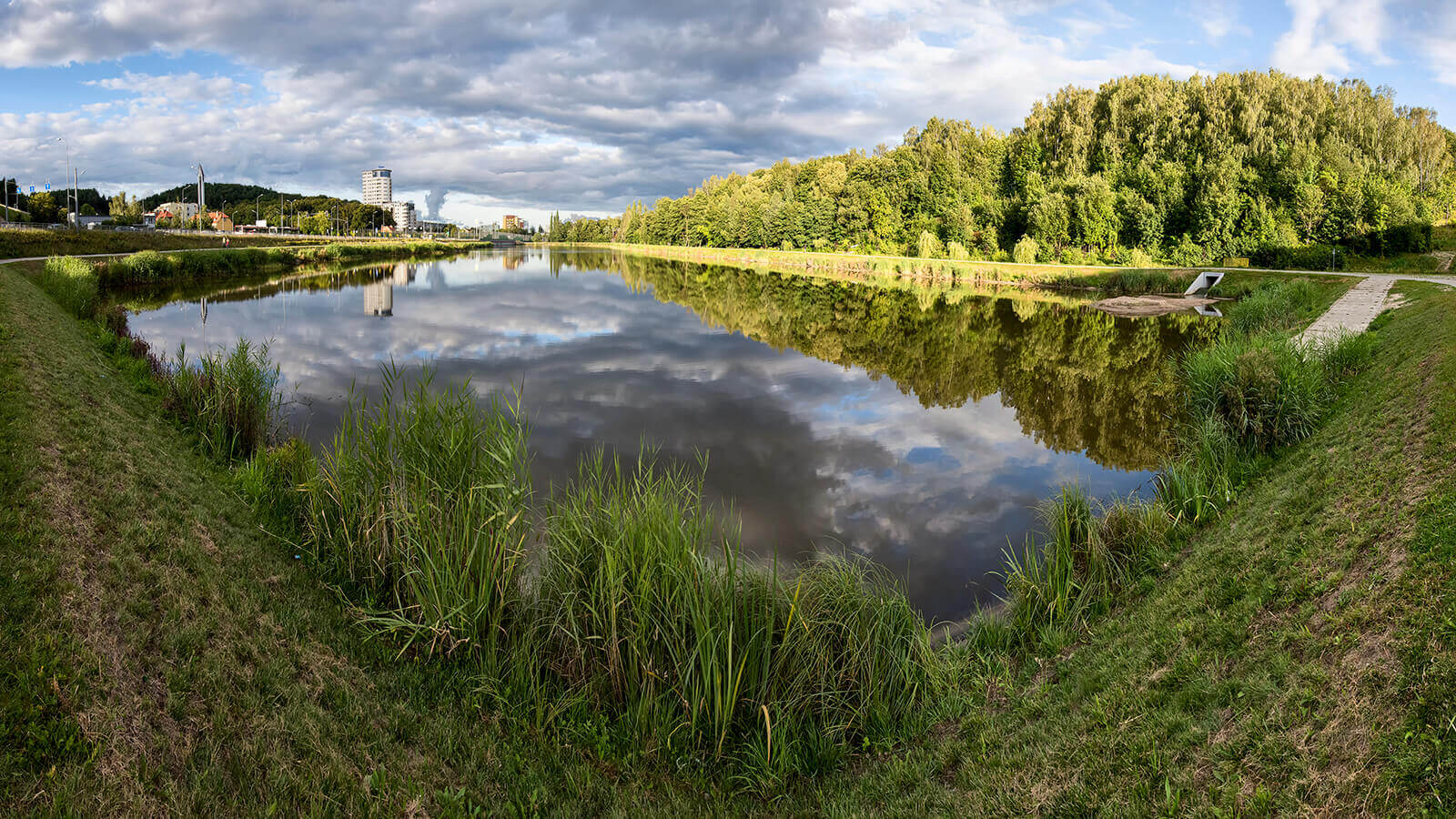 Multipurpose retention reservoir HYDROZONE Strona główna